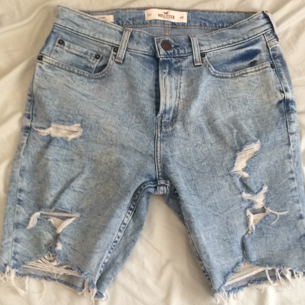 Hollister Ripped Jean Cutoffs Waist Size 31